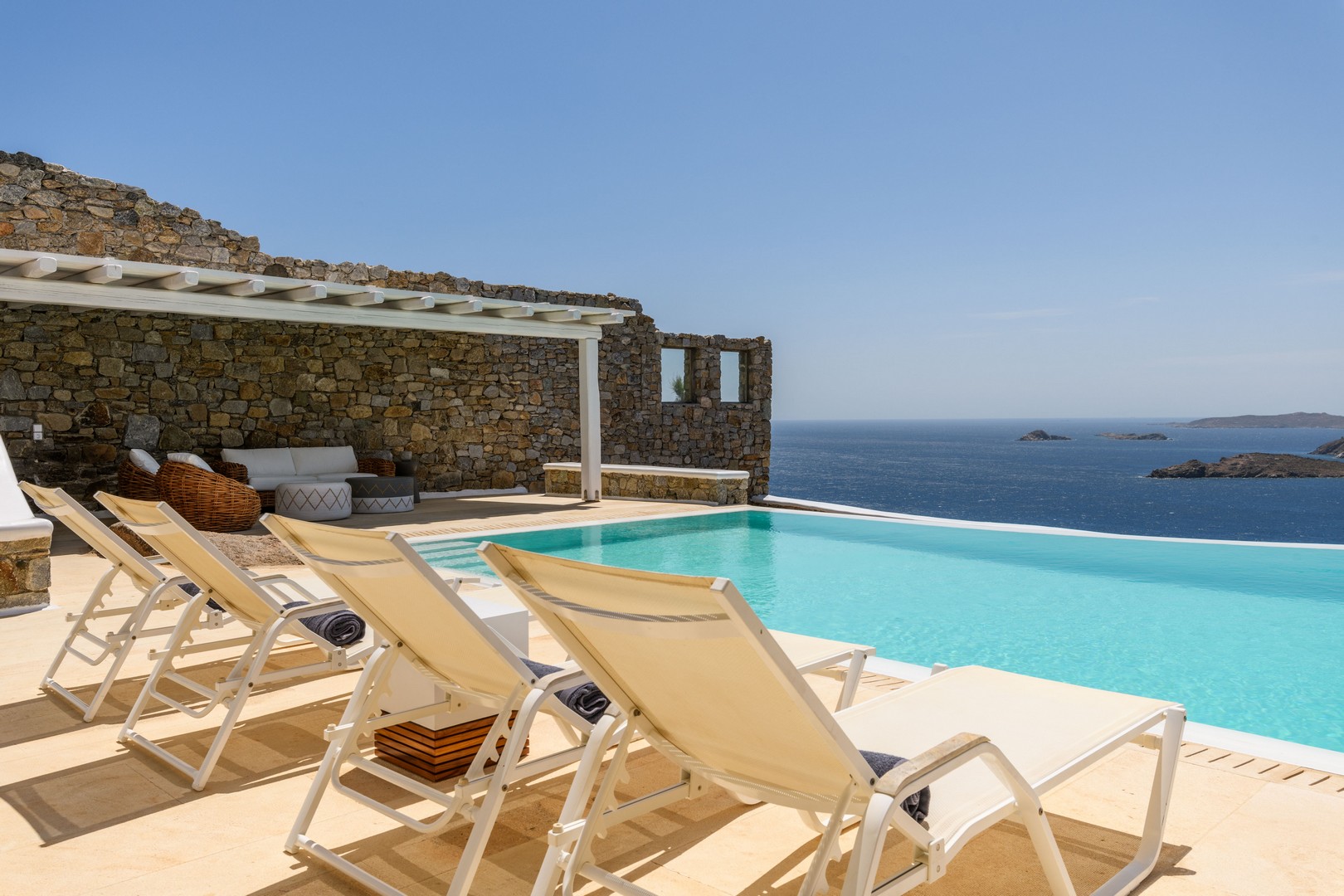 Villa Tiffany For Rent, Agios Lazaros, Mykonos - Divine